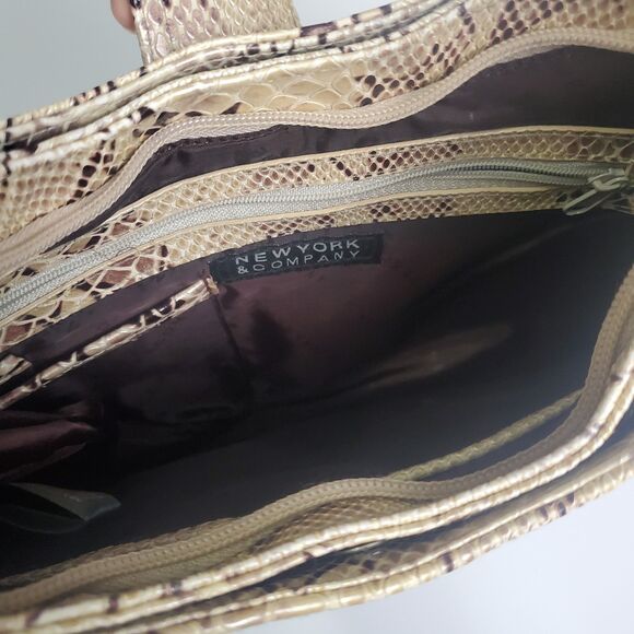 New York & Company Cream Snake Print Embossed Vegan Leather Shoulder Bag - Picture 8 of 9